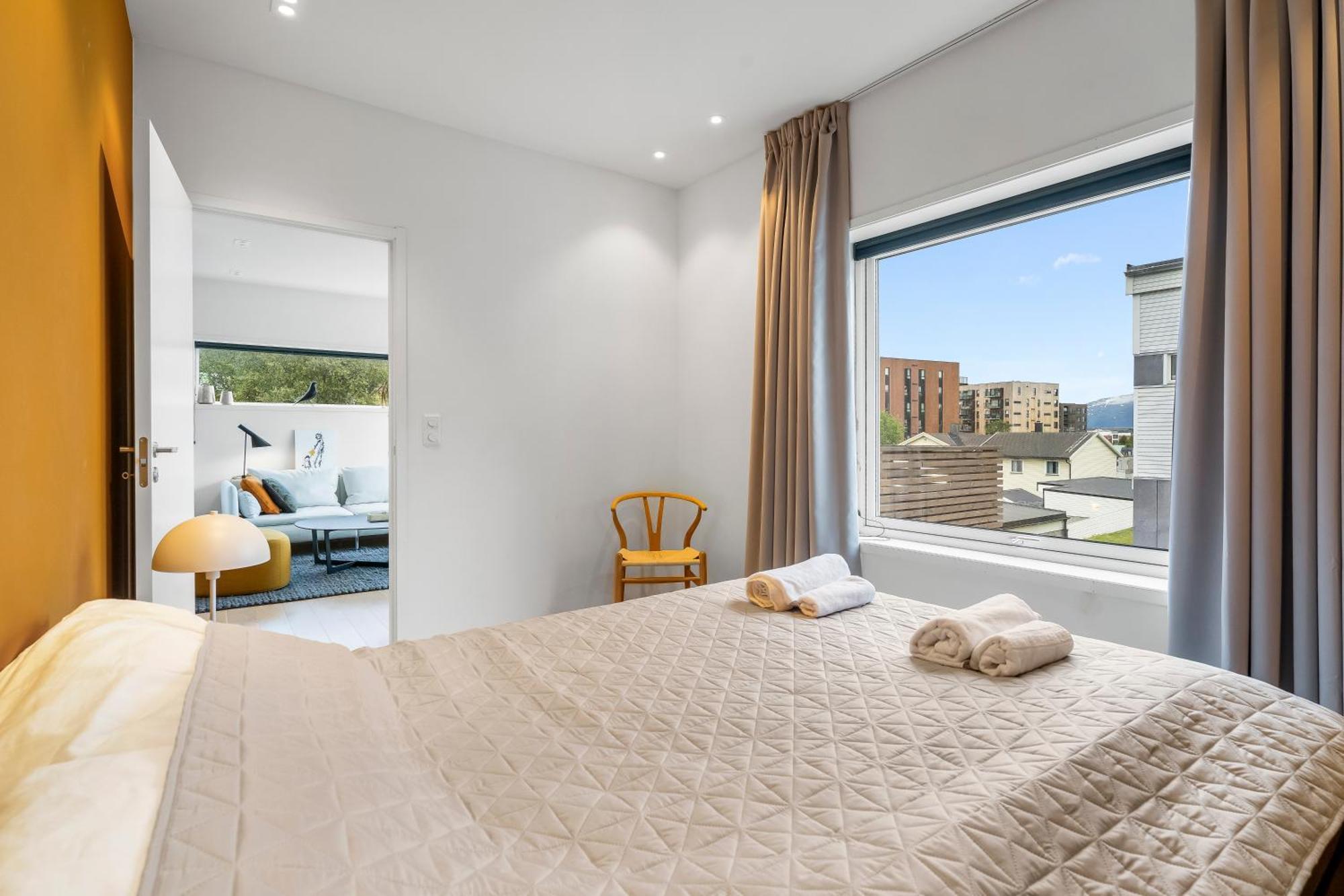 Kais sauna, jacuzzi, cinema&balcony house! Central location Tromsø Exterior foto